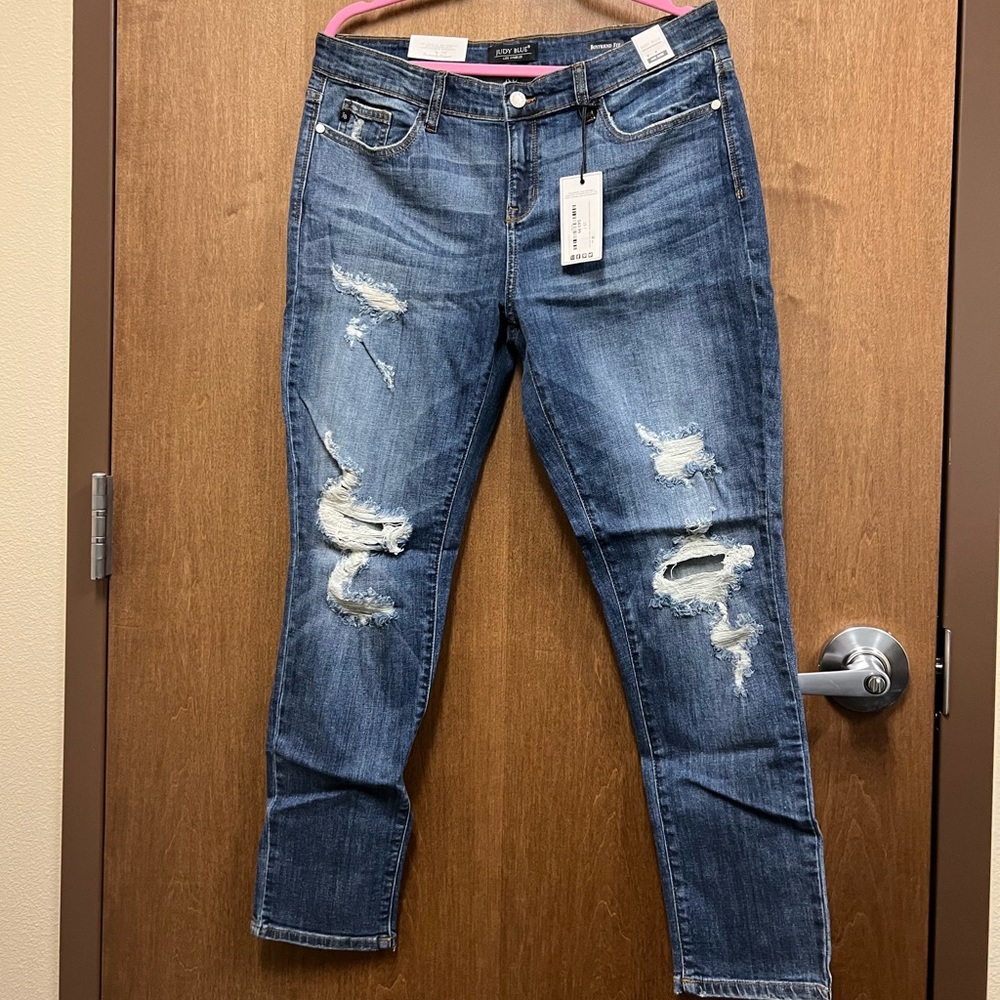 Judy Blue Boyfriend Jeans in size 15/32